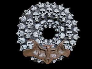 DELUXE SKULL WREATH